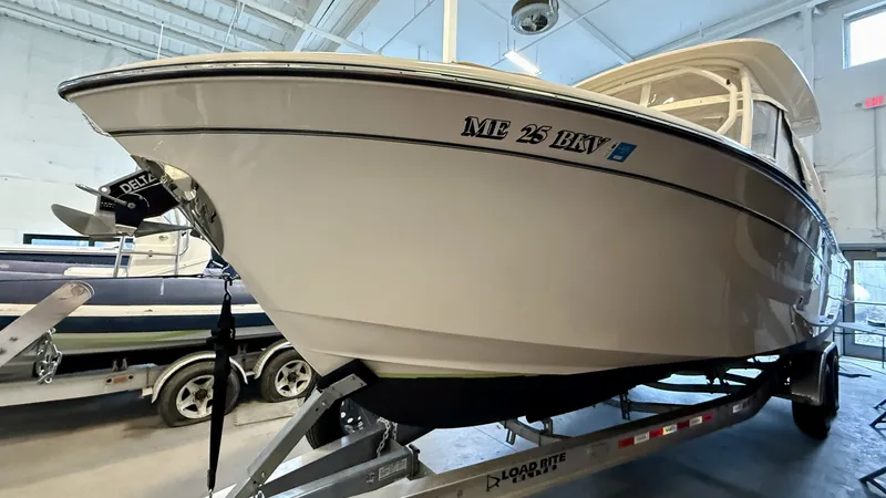 Slide: The Image of Grady-White Freedom 285 2023 - 6002192