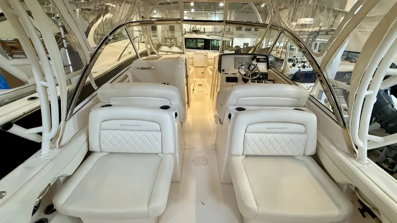 Slide: The Image of Grady-White Freedom 285 2023 - 6002194