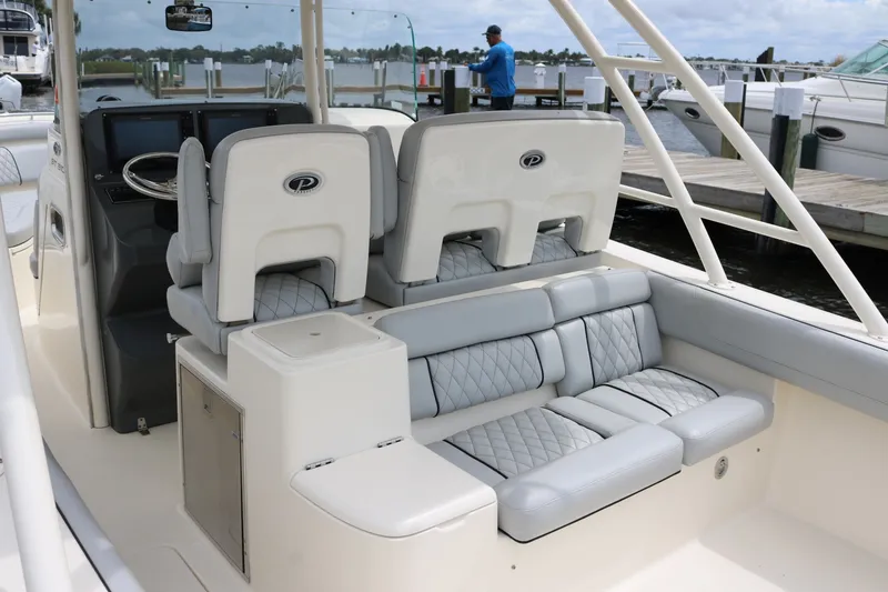 Slide: The Image of Pursuit ST 310 2012 - 6002461