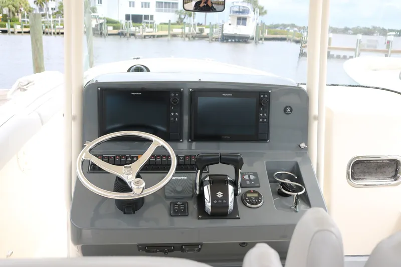 Slide: The Image of Pursuit ST 310 2012 - 6002472