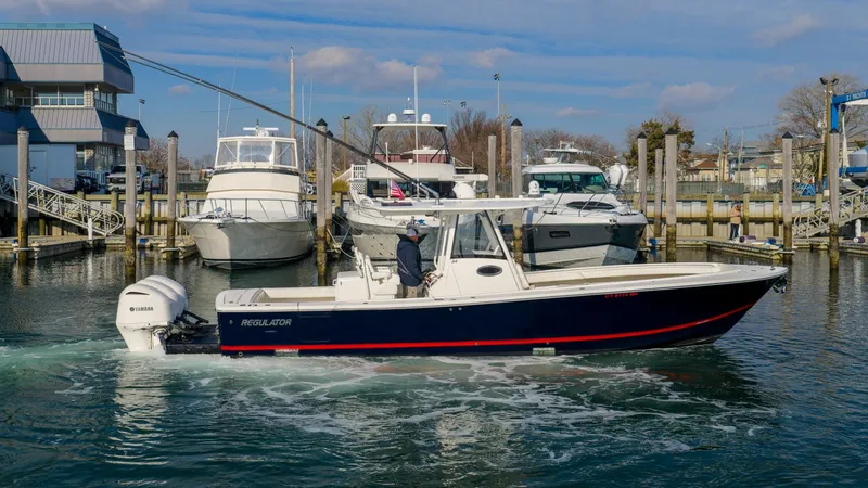 Slide: The Image of Regulator Marine 34CC 2020 - 6002708