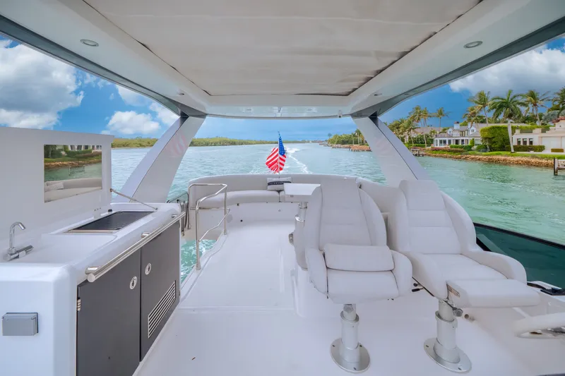 Slide: The Image of Azimut 53 FLY 2023 - 7458873
