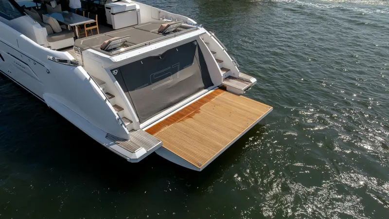Slide: The Image of Azimut S7 2019 - 7219833