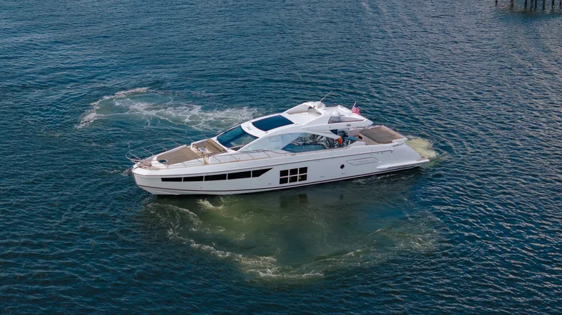 Slide: The Image of Azimut S7 2019 - 7219811