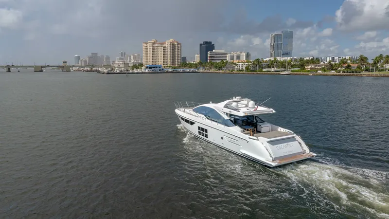 Slide: The Image of Azimut S7 2019 - 7219825