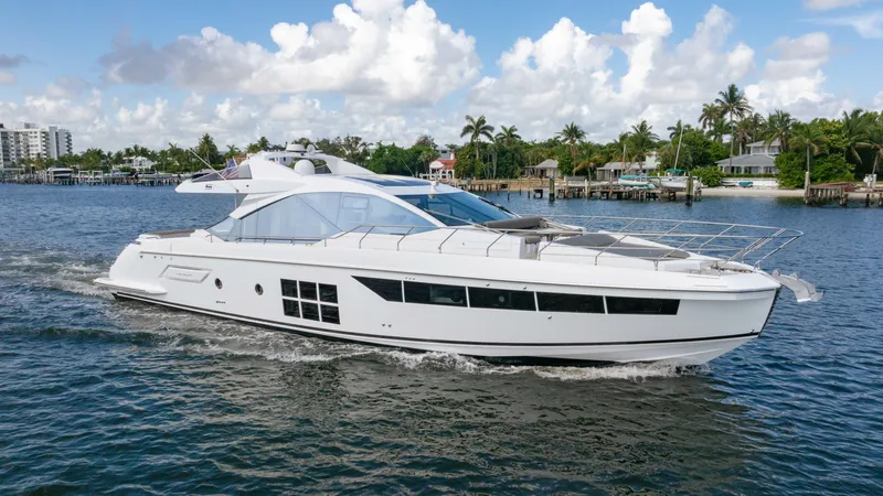 Slide: The Image of Azimut S7 2019 - 7219810