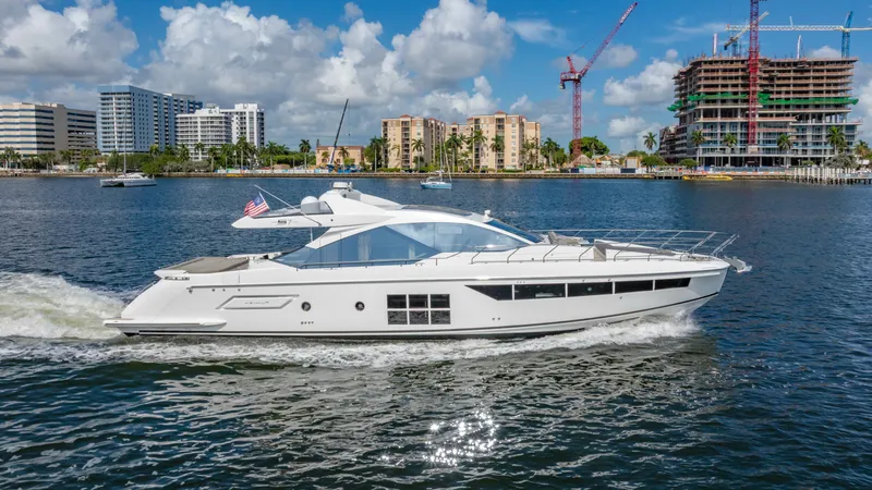 Slide: The Image of Azimut S7 2019 - 7219797