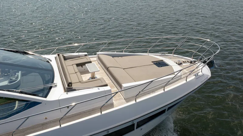 Slide: The Image of Azimut S7 2019 - 7219821