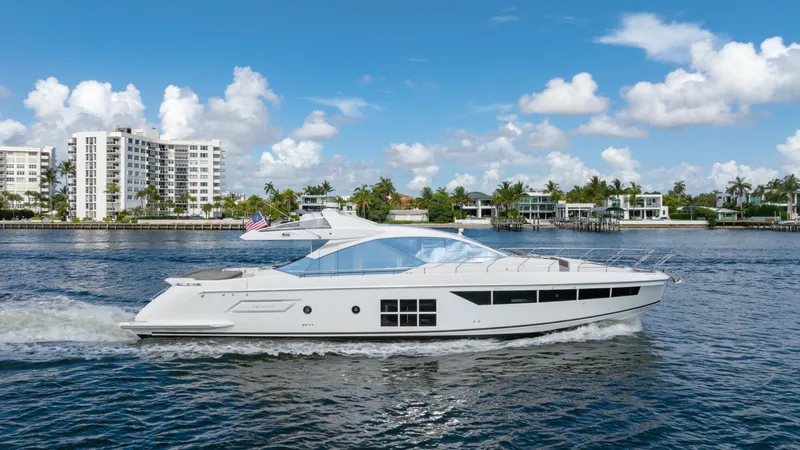 Slide: The Image of Azimut S7 2019 - 7219805