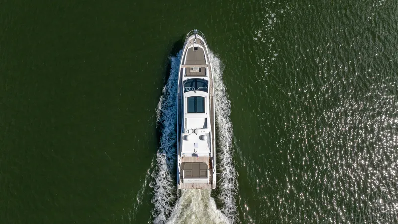 Slide: The Image of Azimut S7 2019 - 7219798