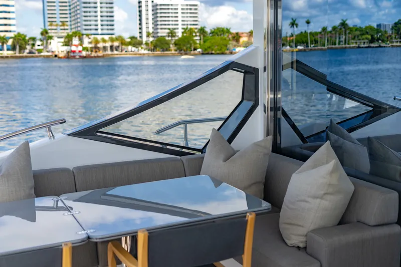 Slide: The Image of Azimut S7 2019 - 7219847