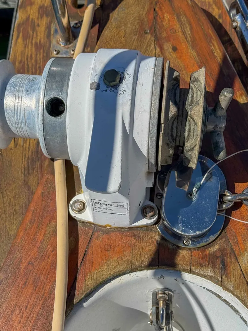 Slide: The Image of Windless close up - 6004595