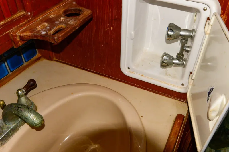 Slide: The Image of Head shower controls - 6004609