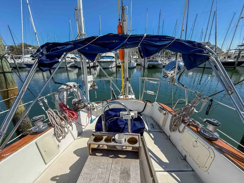 Slide: The Image of Cockpit aft  - 6004579