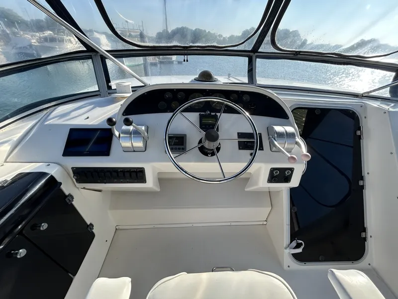 Slide: The Image of Bayliner 4788 1999 - 6053659