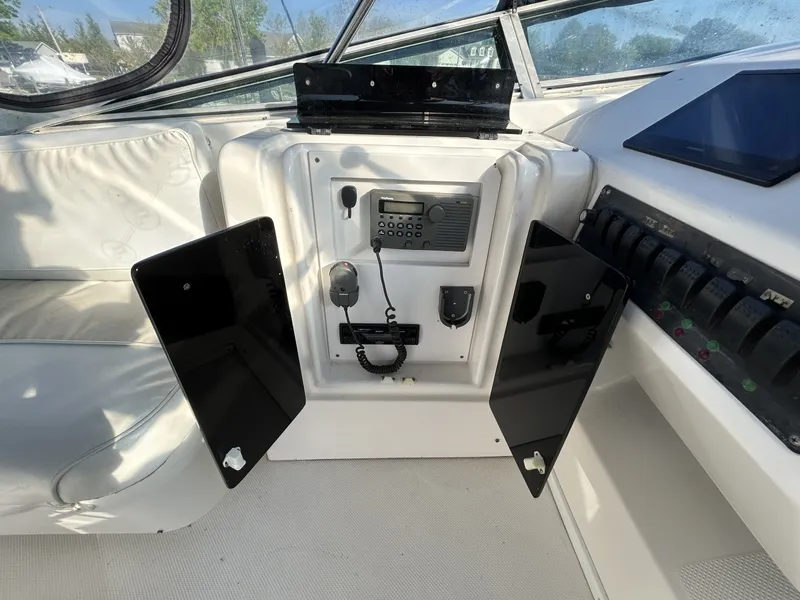 Slide: The Image of Bayliner 4788 1999 - 6053657