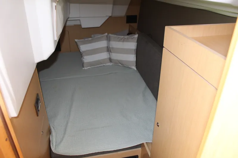 Slide: The Image of Beneteau 35 Oceanis 2016 - 6003353