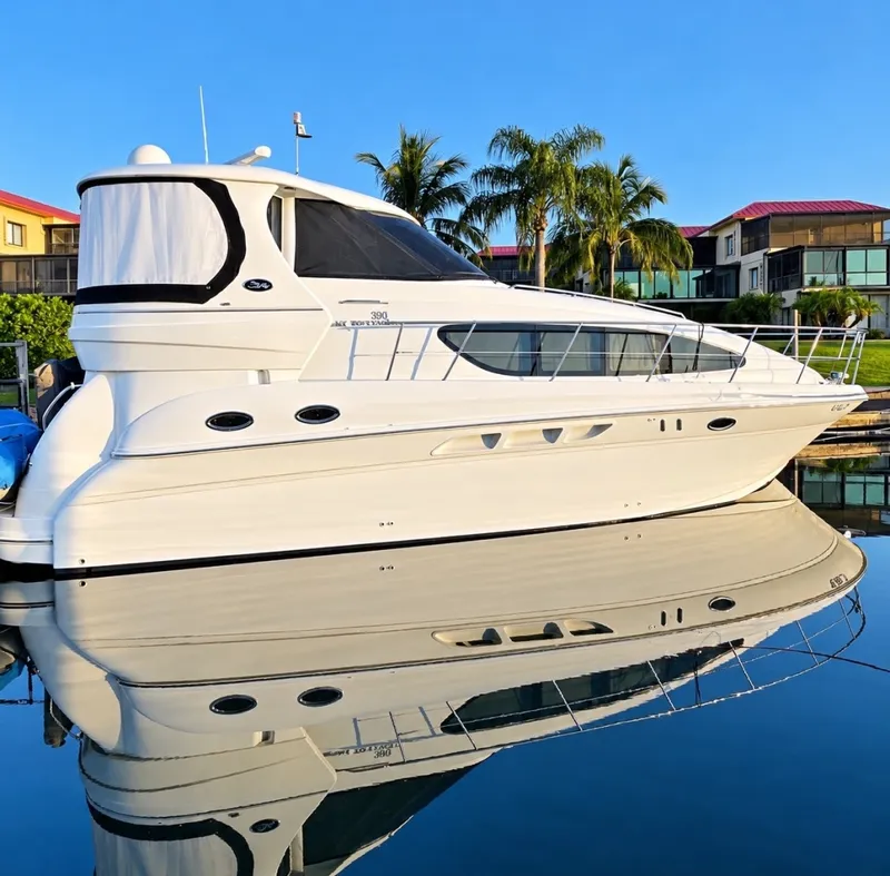 The Image of Sea Ray 390 Motor Yacht 2004 - 8730933