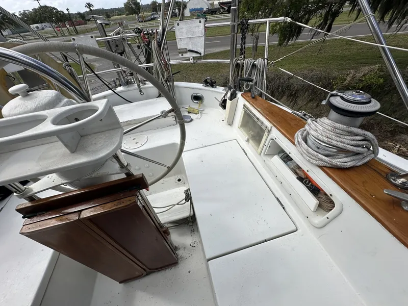 Slide: The Image of Valiant Valiant 40 1976 - 6033798