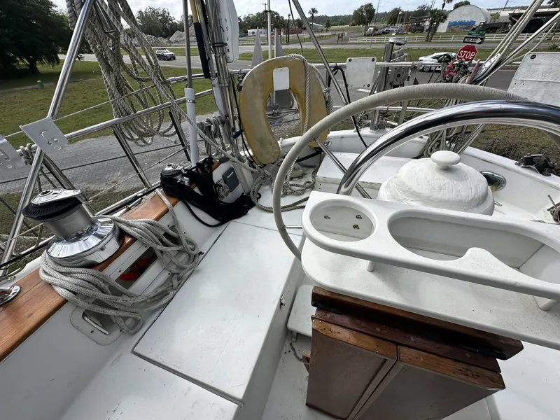 Slide: The Image of Valiant Valiant 40 1976 - 6033799