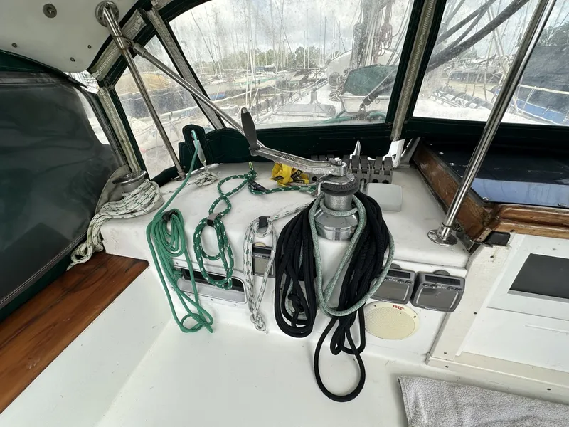 Slide: The Image of Valiant Valiant 40 1976 - 6033801