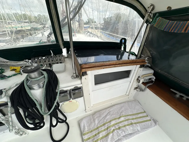 Slide: The Image of Valiant Valiant 40 1976 - 6033802