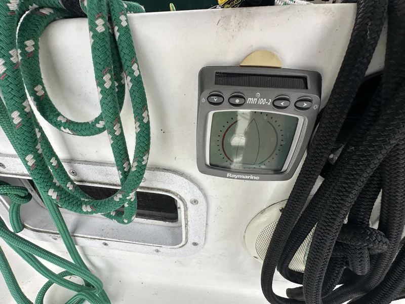 Slide: The Image of Valiant Valiant 40 1976 - 6033805