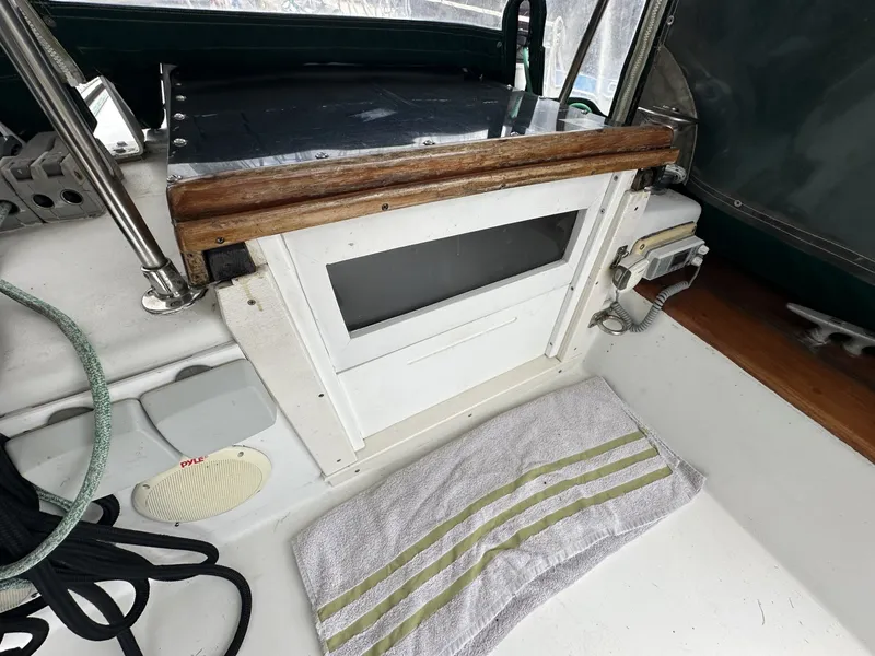 Slide: The Image of Valiant Valiant 40 1976 - 6033809