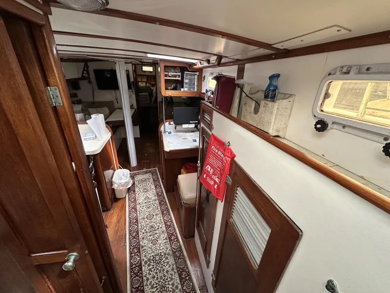 Slide: The Image of Valiant Valiant 40 1976 - 6033815