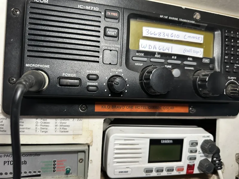 Slide: The Image of Valiant Valiant 40 1976 - 6033838