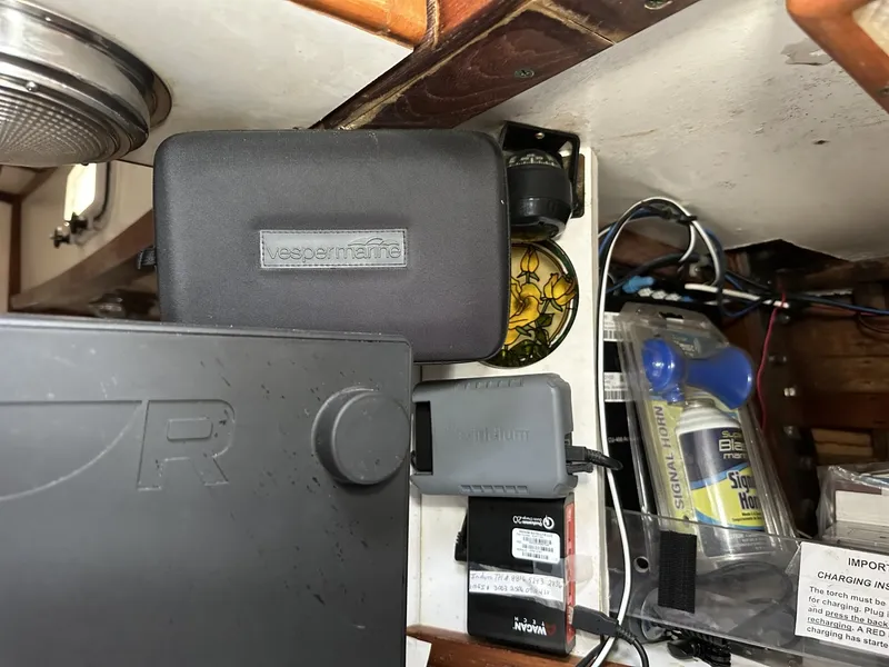 Slide: The Image of Valiant Valiant 40 1976 - 6033846