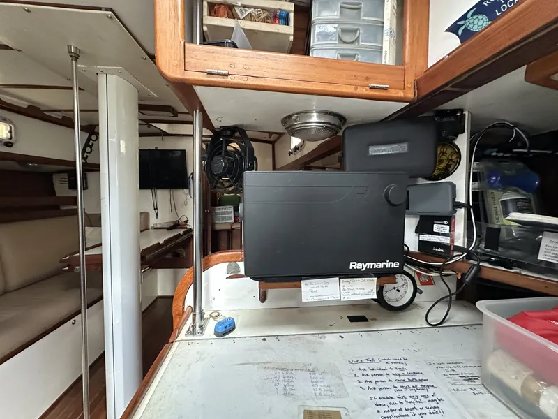 Slide: The Image of Valiant Valiant 40 1976 - 6033859