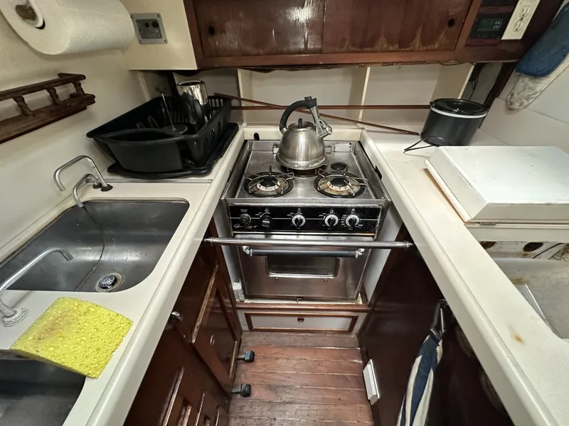 Slide: The Image of Valiant Valiant 40 1976 - 6033863