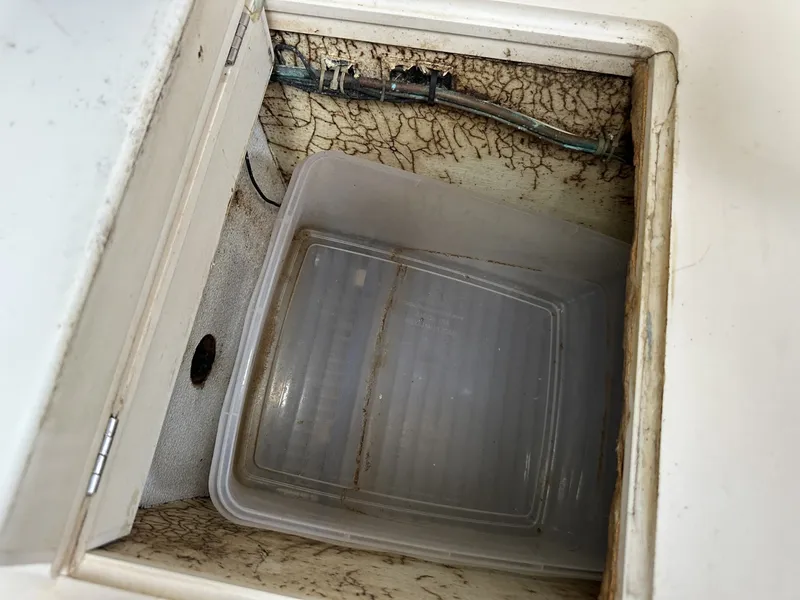 Slide: The Image of Valiant Valiant 40 1976 - 6033865