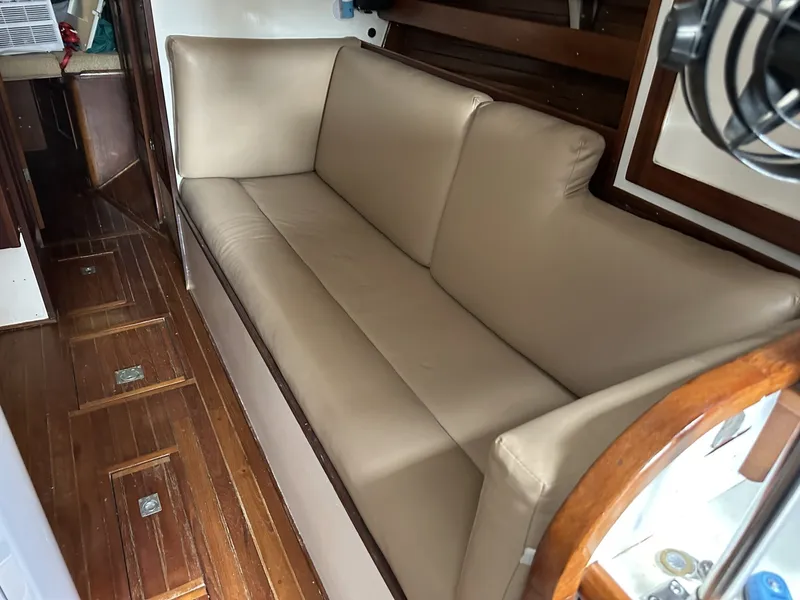 Slide: The Image of Valiant Valiant 40 1976 - 6033870