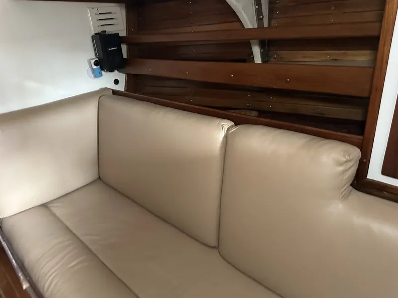 Slide: The Image of Valiant Valiant 40 1976 - 6033883