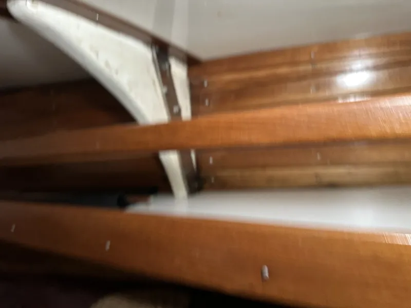 Slide: The Image of Valiant Valiant 40 1976 - 6033887