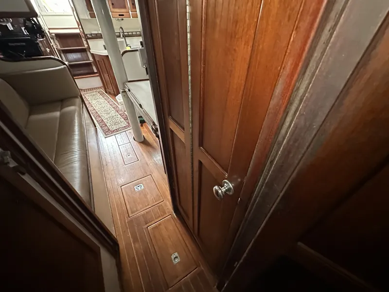 Slide: The Image of Valiant Valiant 40 1976 - 6033899