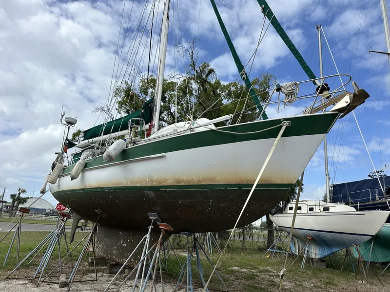 Slide: The Image of Valiant Valiant 40 1976 - 6033675