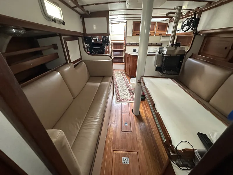 Slide: The Image of Valiant Valiant 40 1976 - 6033907