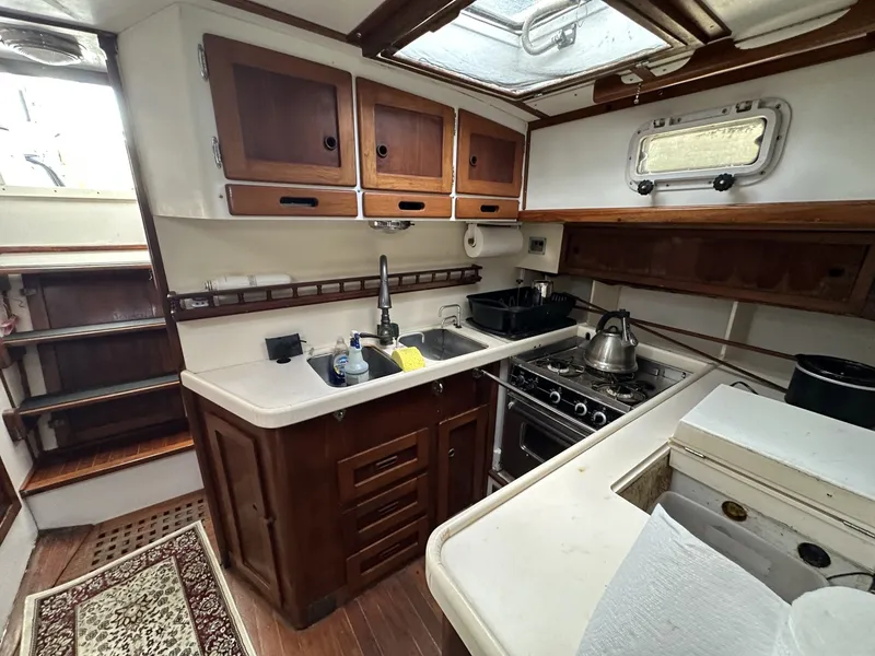 Slide: The Image of Valiant Valiant 40 1976 - 6033913