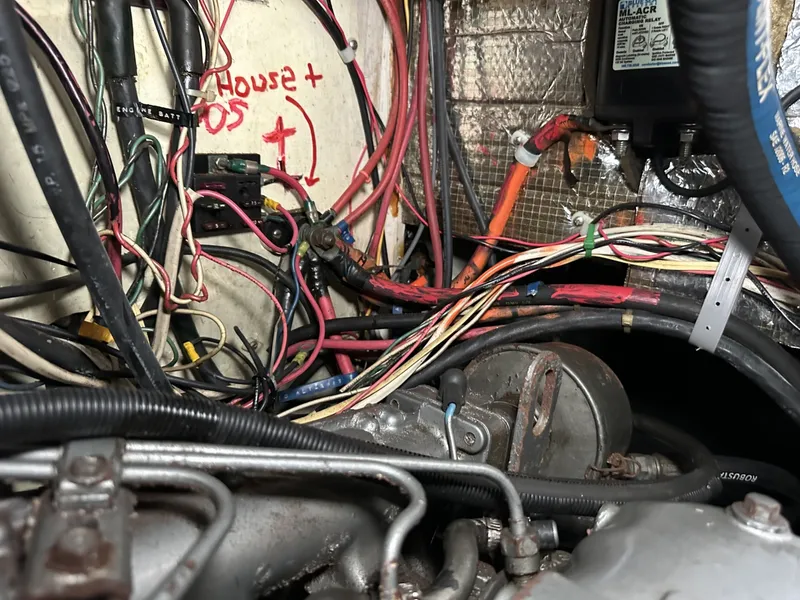 Slide: The Image of Valiant Valiant 40 1976 - 6033933