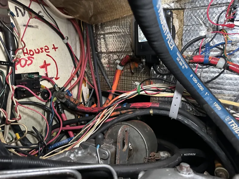 Slide: The Image of Valiant Valiant 40 1976 - 6033934