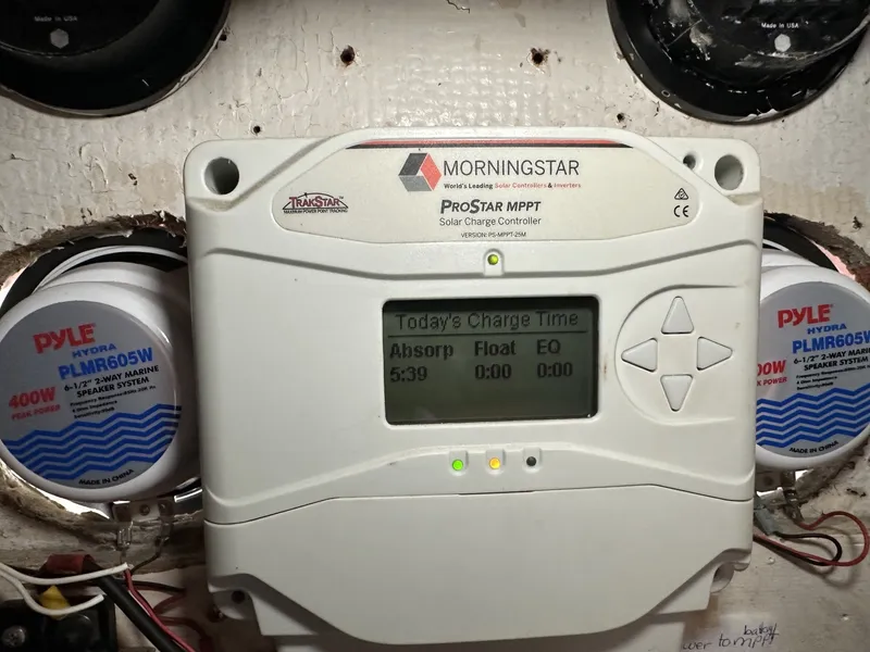 Slide: The Image of Valiant Valiant 40 1976 - 6033940