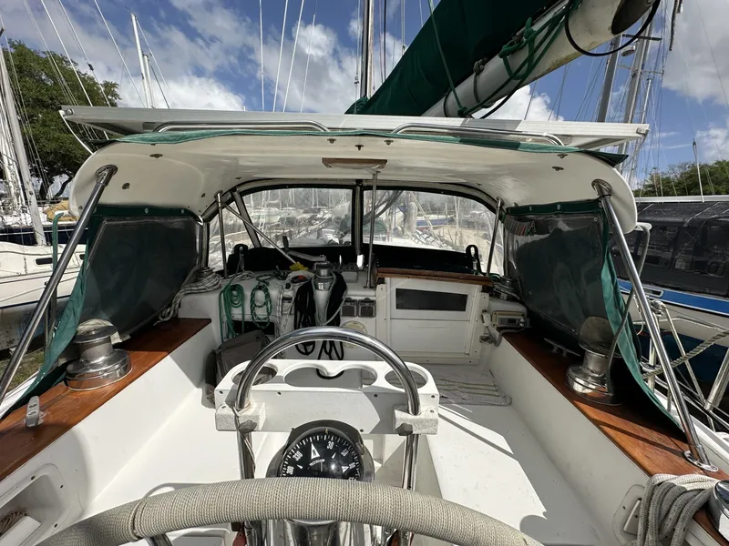 Slide: The Image of Valiant Valiant 40 1976 - 6033783