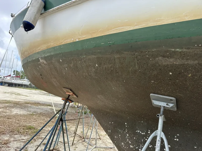 Slide: The Image of Valiant Valiant 40 1976 - 6033695