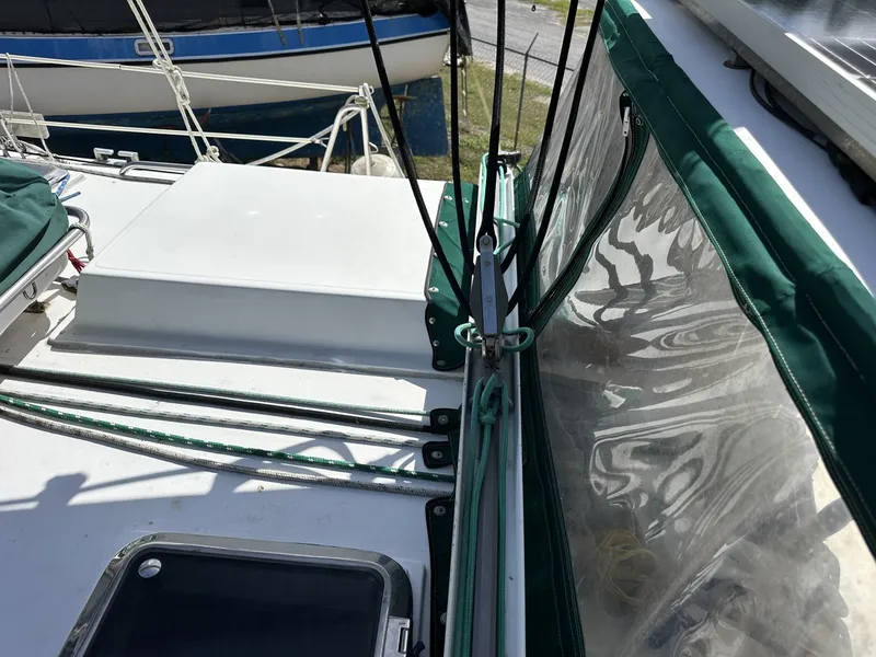 Slide: The Image of Valiant Valiant 40 1976 - 6033704