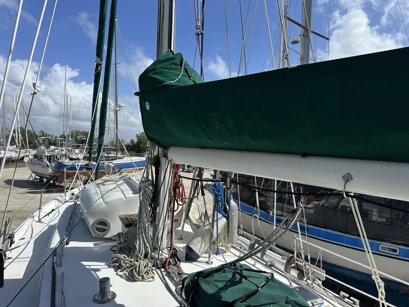 Slide: The Image of Valiant Valiant 40 1976 - 6033709