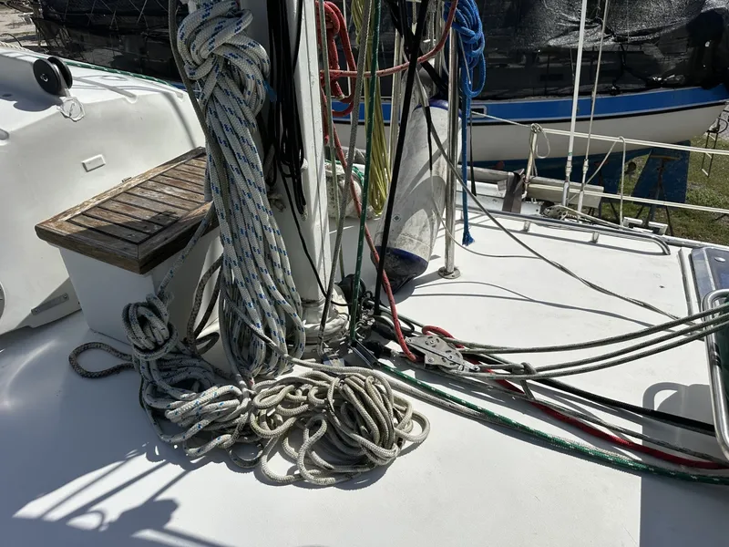 Slide: The Image of Valiant Valiant 40 1976 - 6033713