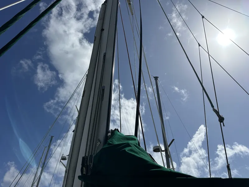 Slide: The Image of Valiant Valiant 40 1976 - 6033719